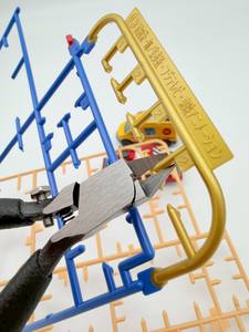 Alicate de Acero de Grado Industrial Fujiya, Modelo OEM Métrico F-107SX, Ultrafino, de un Solo Filo, con Mango de Agarre Suave para Cortar Modelos de Plástico - Product Image 5