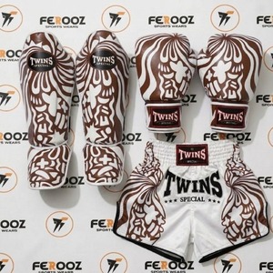 Guantes, Espinilleras y Pantalones Cortos Deportivos para Clases de Boxeo, Entrenamientos de Kickboxing y Ejercicios de Fitness - Product Image 5