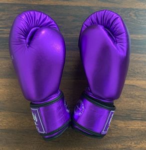 Nuevos Guantes de Boxeo Fairtex Shine Purple - Agarre de Cuero Original - Cierre de Velcro que Absorbe la Humedad para Sparring y Entrenamiento - Product Image 5