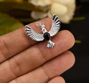Pendentif Oiseau Tendance en Argent Sterling 925 Plaqué Rhodium avec Onyx Noir et Accents de Zircon Cubique Pavé en Poire 6x8mm – Cadeau Raffiné - Product Image 3