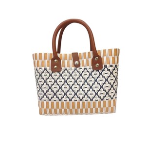 Sac fourre-tout décontracté pour femme en plastique tissé de luxe, fait main, avec poignées en cuir, vente en gros personnalisée, OEM - Product Image 1