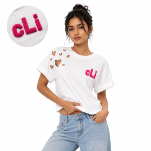 T-shirt tendance pour femme avec découpe en forme de cœur, broderie chenille, logo personnalisé, coupe décontractée, manches repliées, coton épais - Product Image 1
