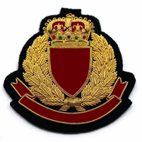 Meilleur Prix Personnalisé Vente en Gros Fabrication Usine Haut de Gamme Écusson Brodé en Fil Métallique Logo Personnalisé Épingle de Sûreté Alphabet Cœur