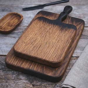 Ensemble de planches à découper en bois de noyer de qualité supérieure avec finition à grain naturel profond, bords arrondis doux et poignée intégrée à découpe latérale - Product Image 6