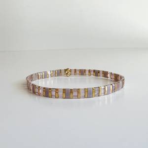 Bracelet extensible perlé Tila pour femme, empilable, bijoux minimalistes tendance, cadeau fait main, produit en gros - Product Image 2