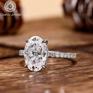 Bague de fiançailles classique en argent Charm Jewells avec moissanite taille coussin, sertie à griffes, certifiée IGI, design floral vintage - Product Image 4