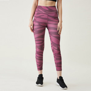 Leggings de Yoga para Mujer al Mejor Precio al por Mayor, Hechos a Medida con MOQ Bajo, Fabricados en Pakistán - Product Image 1
