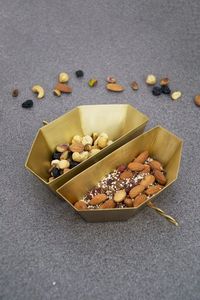 Meilleure Vente : Plat de Service Doré en Forme de Main avec Trois Bols Brillants – Décoration de Table Élégante pour Servir des Collations – EN PROMOTION - Product Image 2