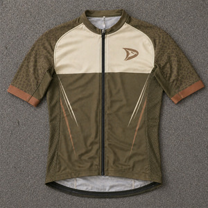 Maillot de Ciclismo Premium OEM para Hombre, Protección UPF, Verde Oliva, Estilo Retro, Ajuste de Carrera, con Paneles de Malla - Product Image 1