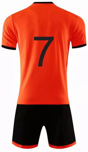 ชุดฟุตบอลสั่งทำพิเศษสำหรับผู้ชายและผู้หญิง ชุดยูนิฟอร์มฟุตบอลระบายอากาศได้ดี ดีไซน์ล่าสุด พร้อมบริการ OEM - Product Image 5