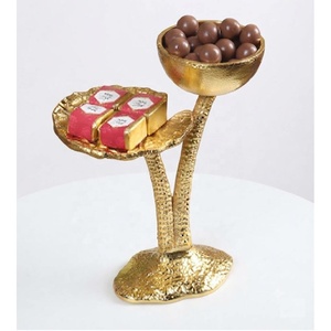 Plateau de service décoratif fait main en aluminium doré, moderne, à double niveau, pour fruits secs, noix, bonbons, centre de table - Product Image 1