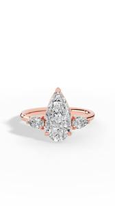 แหวนหมั้นเพชรเม็ดเดี่ยวสามเม็ด เงินแท้ 925 ชุบไวท์โกลด์ เพชร VVS ไม่มีสี รับรองโดย IGI แหวนเพชรทรงลูกแพร์เพียวยาวสำหรับผู้หญิง เพชรเพาะเลี้ยงในห้องปฏิบัติการ - Product Image 3