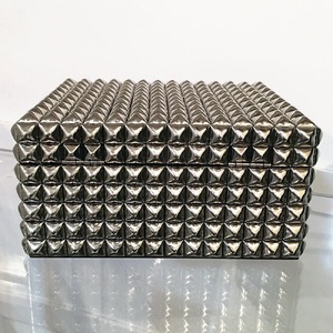 Boîte de rangement décorative en laiton et aluminium Weathy, boîte de rangement en métal décorative, boîtes d'hôtel, décoration de table à domicile, rangement en aluminium - Product Image 5