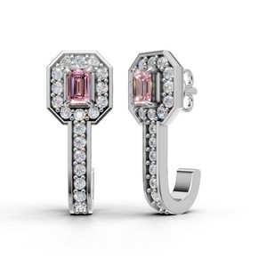 Boucles d'oreilles créoles Huggie en or 18 carats avec halo de diamants roses taille émeraude, certifiées IGI, cultivées en laboratoire - Product Image 1
