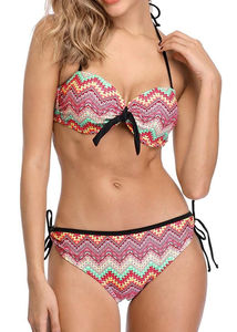 Conjunto de bikini con estampado geométrico para mujer, top tipo bandeau, parte inferior con lazo lateral, traje de baño elástico de poliéster y spandex - Product Image 5