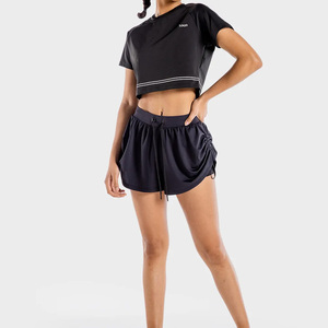 T-shirt court pour femme, idéal pour l'été, design de haute qualité avec logo personnalisé et prix abordable, style décontracté et élégant pour les acheteurs OEM. - Product Image 3