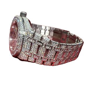 Reloj de Lujo con Diamantes Moissanite al por Mayor, Reloj de Cuarzo con Caja, Proveedor de Relojes Moissanite para Hombre, Venta al por Mayor en India - Product Image 4