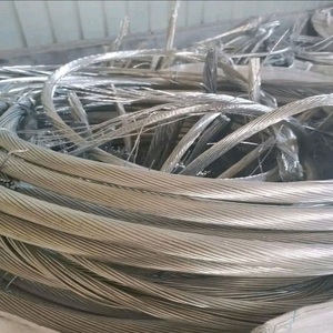 Fil d'aluminium blanc pur à 99,99 % de qualité supérieure, provenant de ferraille, pour fusion industrielle et raffinage, propre et recyclable, stock disponible, MOQ 10 tonnes - Product Image 1