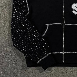 Sweat à capuche zippé pour homme en molleton bouclette, coupe régulière, grammage lourd, style streetwear, avec broderie personnalisée, strass et cristaux de luxe, 100% - Product Image 4