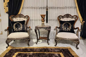 Juego de Sofás de Lujo Estilo Barroco para Sala de Estar, en Madera Tallada en Negro y Dorado, Estilo Italiano Contemporáneo, Fabricado en EE. UU. - Product Image 3