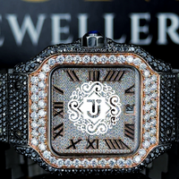 Montre de luxe indienne sertie de diamants pour un look sportif et décontracté, disponible pour la vente en gros.