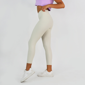 Women Yoga <b>Set</b> Seamless Crop Top High Waist Leggings Activewear Ankle-Length Pants <b>White</b> Spandex Polyester <b>2</b> <b>Piece</b> <b>Set</b> - Product Image 3