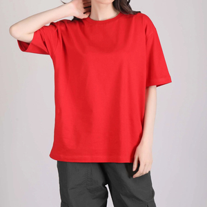 เสื้อยืดโอเวอร์ไซส์ผู้หญิงไซส์ใหญ่ MOQ ต่ำ ผ้าเจอร์ซีย์ 100% ผ้าฝ้าย ระบายอากาศดี เหมาะสำหรับฤดูร้อน สไตล์ลำลอง สีพื้น รับสกรีนโลโก้ คุณภาพสูง - Product Image 6