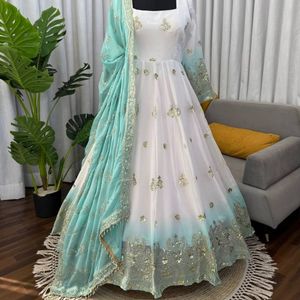 AARIKA TEXTILE Lehenga Choli Dupatta rose brodé traditionnel et magnifique à séchage rapide pour les fêtes, Inde Pakistan, Taille M, Polyester - Product Image 4