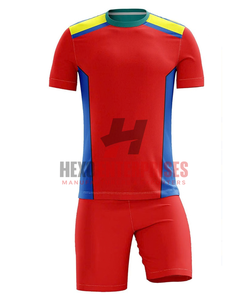 Uniforme de Fútbol Rojo Personalizado para Hombre, Cuello Redondo, Manga Corta, Absorbente de Humedad, 100% Poliéster Sublimado, Deportivo - Product Image 3