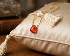 Collier en cornaline en forme de larme, chaîne plaquée or 18 carats, pendentif en pierre précieuse fait main, bijou en cristal naturel de guérison, cadeau pour femme - Product Image 1