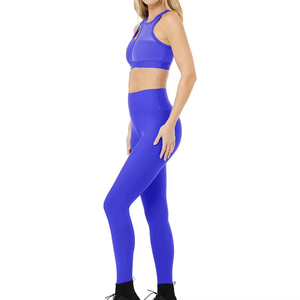 Leggings de sport taille haute extensibles dans quatre directions, design personnalisé, ensemble de yoga pour femmes, vêtements de sport haut de gamme pour la gym - Product Image 1