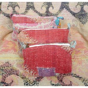 Juego de 3 bolsas de cosméticos Kantha vintage coloridas con cierre de cremallera, organizador de maquillaje para almacenamiento, juego de bolsas de cosméticos Kantha patchwork. - Product Image 4
