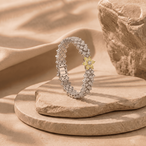 Brazalete de Cadena con Eslabones de Flores y Diamantes, Chapado en Rodio Plateado, de la Mejor Calidad, Ajustable, para Mujeres, Ideal para Fiestas, de la India - Product Image 3