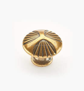 Boutons en laiton de qualité supérieure, idéaux pour les meubles haut de gamme, les armoires et les tiroirs, amélioration élégante de l'intérieur - Product Image 3