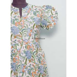 Exportateurs de robes maxi en coton 100% imprimées à la main avec des motifs floraux, robe bohème d'été pour femmes - Product Image 3