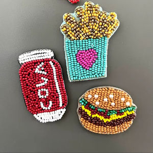 Abalorios de Estrella con Diseños de Huellas de Patas y Personajes Personalizados, Estilo de Moda Novedoso, Cuentas de Semillas para Niñas, Regalo Religioso Cristiano - Product Image 1