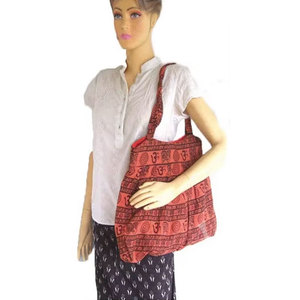Sac à bandoulière en coton OM Design, sac fourre-tout ethnique fait main, sac de transport en coton réutilisable et écologique, sac de shopping bohème pour tous les jours et les voyages - Product Image 4