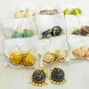 Pendientes de latón Meenakari Jhumki tipo candelabro, hechos a mano, tradicionales, con esmalte, para mujer, elegantes, estilo indio, joyería de latón. - Product Image 2