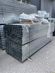 Bandejas de Cable Perforadas de Acero Galvanizado para Cableado Eléctrico en Construcción e Industria, Capacidad para 60 Piezas - Product Image 3