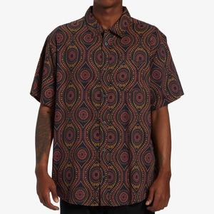 Chemise décontractée pour homme à col montant en tissu sergé – Chemise boutonnée à manches courtes pour vacances tropicales et plage - Product Image 1