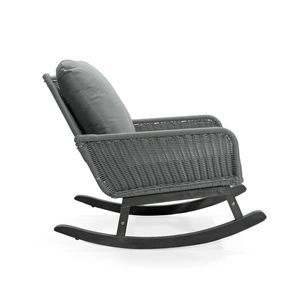 Fauteuil à bascule contemporain minimaliste en osier gris, structure en bois durable avec coussins en polyester doux pour usage intérieur - Product Image 5