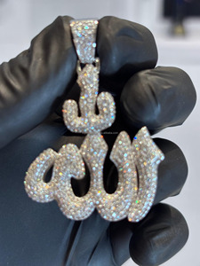 Colgante Islámico Personalizado Chapado en Rodio con Diamantes VVS, Diseño 3D V Vendetta, Estilo Hip Hop, Pasa el Test de Diamantes, Plata para Hombre, Certificado IGI - Product Image 2