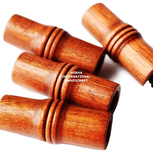 ลูกปัดหลอดไม้สไตล์วินเทจสีน้ำตาลขนาดกลาง40มม. ลูกปัดไม้รูปทรงและขนาดกลางทำด้วยมือผลิตด้วยมือสินค้าอินเดีย - Product Image 1