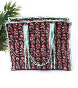 Sac fourre-tout matelassé imprimé à la main, sac de voyage en coton, sac fourre-tout floral, sac de shopping bohème, sac léger pour tous les jours - Product Image 1