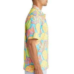 Manténgase cómodo y a la moda con esta camiseta polo para hombre, diseñada con tela suave y un corte atlético moderno. - Product Image 5