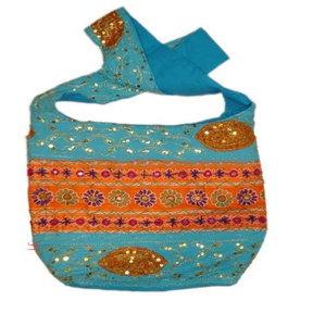 Bolso de Hombro Étnico Tribal Bordado Vintage, Bolso Bandolera Artesanal Estilo Boho Retro con Patrón Tradicional Colorido - Product Image 3