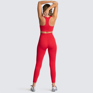 Service OEM, vêtements de sport personnalisés avec logo – Ensembles de yoga taille haute avec soutien-gorge de sport, motif uni, directement de l'usine - Product Image 4