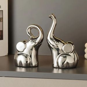 Figurines d'éléphant dorées, sculpture animale moderne, décor de table plaqué or fait main pour salon, 3 pièces - Product Image 2