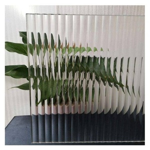 Panneau de douche en verre rainuré et cannelé, avec quincaillerie collée UV, marque LONG DING GLASS, épaisseur 10 mm, durable, écologique, garantie 2 ans - Product Image 4