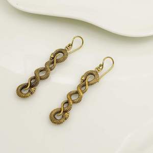 Boucles d'oreilles pendantes vintage en forme de serpent, plaqué or antique, laiton, bijoux fantaisie pour femme, motif animal - Product Image 3